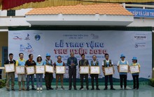 CLB Doanh nhân 2030 chính thức trao tặng thư viện đạt chuẩn quốc gia cho học sinh nghèo tỉnh Ninh Thuận