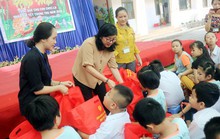 Sẻ chia khó khăn cùng trẻ em thiếu may mắn