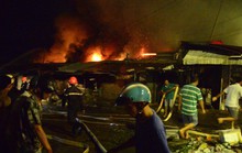 Bình Phước: Chợ thị xã cháy trong đêm, tiểu thương kêu la thất thanh
