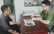 Bắt tại trận chủ tiệm rải đinh bẫy người chạy xe trên Quốc lộ 51