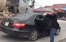 Trung úy công an điều khiển xe sang Mercedes va chạm khiến cụ ông đi xe đạp tử vong