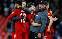 Người nhện rực sáng, Liverpool quật ngã Everton trận derby
