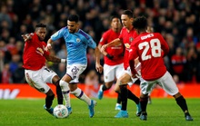 Đè bẹp Man United, Man City đặt chân vào chung kết League Cup