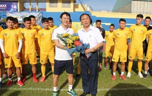 Người hâm mộ háo hức chờ HLV Nguyễn Thành Công đánh bại đội bóng cũ Thanh Hóa