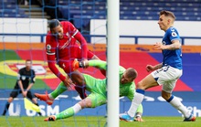 Liverpool sốc: Van Dijk chấn thương cực nặng, nghỉ thi đấu hết mùa