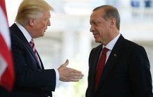 Tổng thống Thổ Nhĩ Kỳ đe Mỹ, tiếp tục chọc giận Pháp