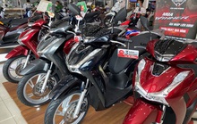 Xe máy lại giảm giá