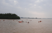 Một ngày tìm thấy 5 thi thể bị nước lũ cuốn tại Nghệ An