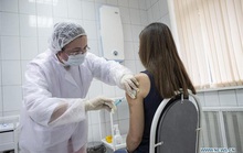 Giá vắc-xin Covid-19 của Nga thấp hơn nhiều so với Mỹ