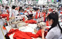 Cảnh báo váy áo phụ nữ xuất vào Liên minh Kinh tế Á - Âu sắp vượt ngưỡng ưu đãi