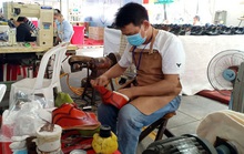 Thi thợ giỏi ngành da giày