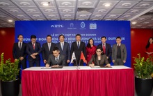 Ông Johnathan Hạnh Nguyễn hợp tác mở cửa hàng miễn thuế dưới phố đầu tiên ở Hà Nội