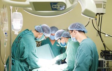 Bộ trưởng Bộ Y tế: Tự chủ bệnh viện không có nghĩa là tăng thu từ người bệnh