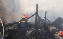 Hỏa hoạn dữ dội khiến 4 căn nhà cháy rụi hoàn toàn ở Lâm Đồng
