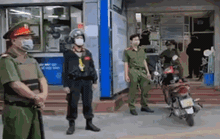 Công an Đồng Nai bao vây khám xét các nhà thuốc Sơn Minh - Sĩ Mẫn ở TP Biên Hòa