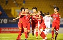 Đội bóng đá nữ TP HCM 1 rộng cửa bảo vệ ngôi hậu