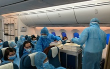 Vietnam Airlines đưa gần 360 người Việt từ Mỹ về nước