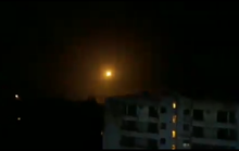 Phòng không Syria bỏ lọt tên lửa Israel, 7 người  chết