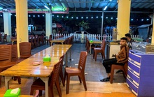 Cận cảnh quán nhậu vắng hoe thời dịch nCoV