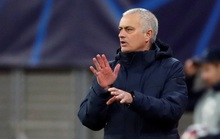 HLV Mourinho nói gì khi bị loại khỏi Champions League?