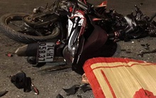 Va chạm với ôtô, 2 thanh niên đi xe máy tử vong