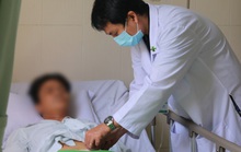 Người đàn ông bị vỡ bàng quang suýt chết do cố nhịn tiểu khi nhậu