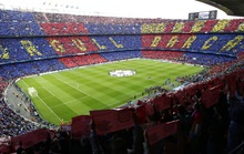 Barcelona rao bán tên sân Nou Camp, dùng tiền làm việc nghĩa