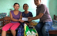 ATM thực phẩm miễn phí tặng quà gia đình anh Duy ve chai