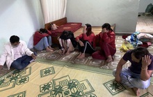 Nhóm người tụ tập đánh cào tố bị bắt quả tang giữa mùa dịch Covid-19