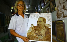 Nghệ nhân Đồng Tháp tiết lộ bí quyết sáng tác tranh Bác Hồ từ lá sen