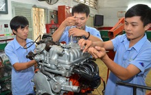 Cửa lớp 10 công lập hẹp, học sinh chọn trường nghề