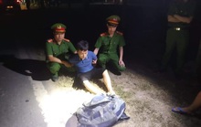 Truy đuổi gần 40 km, bắt 2 đối tượng vận chuyển 30 kg ma túy