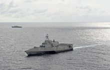 Tàu chiến Mỹ theo sát tàu khảo sát địa chất Trung Quốc ở biển Đông