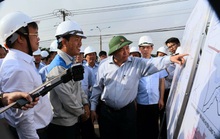 Thủ tướng Nguyễn Xuân Phúc kiểm tra thực địa dự án sân bay Long Thành