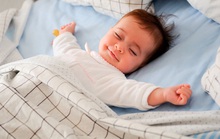 Cẩn trọng với những dấu hiệu bé thiếu canxi tưởng không liên quan