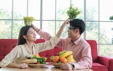 Vợ chồng nửa đời lệch pha: Ủa, không có mắm nêm à?