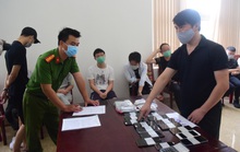 Phạt tiền, trục xuất 7 người Trung Quốc thuê khách sạn để đánh bạc