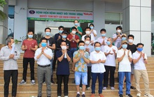 Nhà mình còn khẩu trang không?