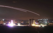 Bị hàng loạt chiến đấu cơ Israel oanh tạc, Syria kích hoạt phòng không