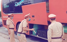 Xe khách chở 50.000 khẩu trang không rõ nguồn gốc vào phía Nam tiêu thụ