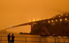 Bầu trời San Francisco biến thành màu cam như sao Hỏa