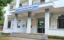 Bắt giám đốc Văn phòng đăng ký đất đai nhận hối lộ, nhân viên lừa đảo tiền tỉ