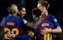 Tượng đài Barcelona rung lắc