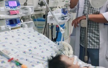 Ngộ độc, bé sơ sinh có làn da đổi thành màu xanh, máu màu nâu