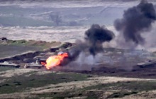 Armenia - Azerbaijan giao tranh ác liệt, bắn rơi cả trực thăng