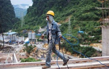 Lào đối mặt nguy cơ vỡ nợ ngày càng tăng