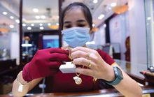 Giá vàng chờ “con sóng” mới