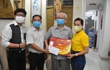 Mai Vàng nhân ái thăm NSND Thái Mạnh Hiển và GS-NGƯT Nguyễn Văn Đời