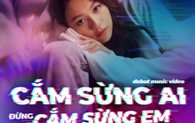 Siêu mẫu Phí Phương Anh làm ca sĩ, tuyên bố trị trai hư