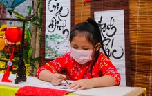 Rực rỡ sắc màu mô hình trang trí xuân tại chùa Hoằng Pháp